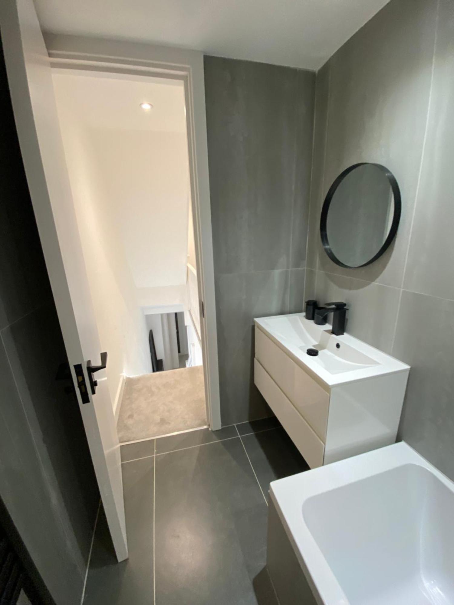 The Bay Apartment Edgware Ngoại thất bức ảnh